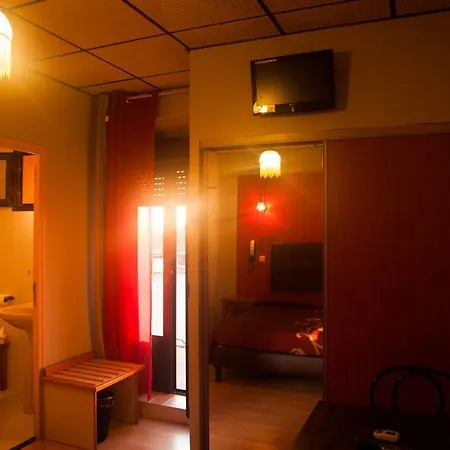 & Restaurant Le Beau Sejour Hotell 2*