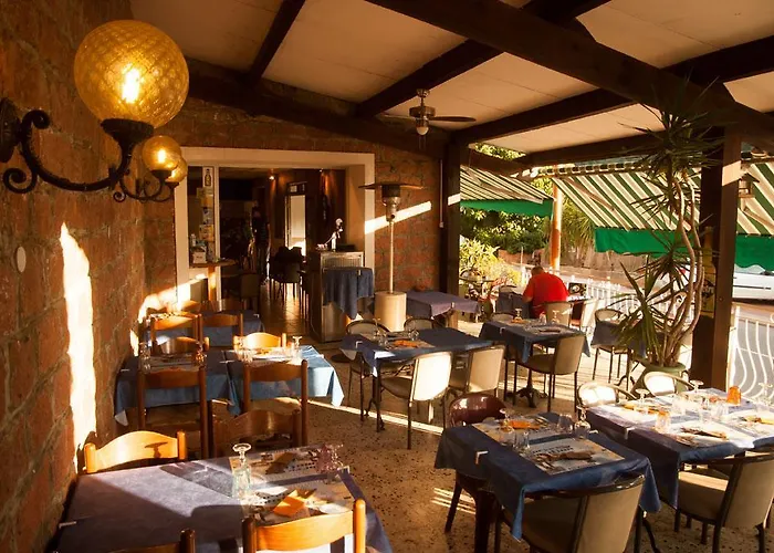 Hotel & Restaurant Le Beau Sejour Porto (Corsica)